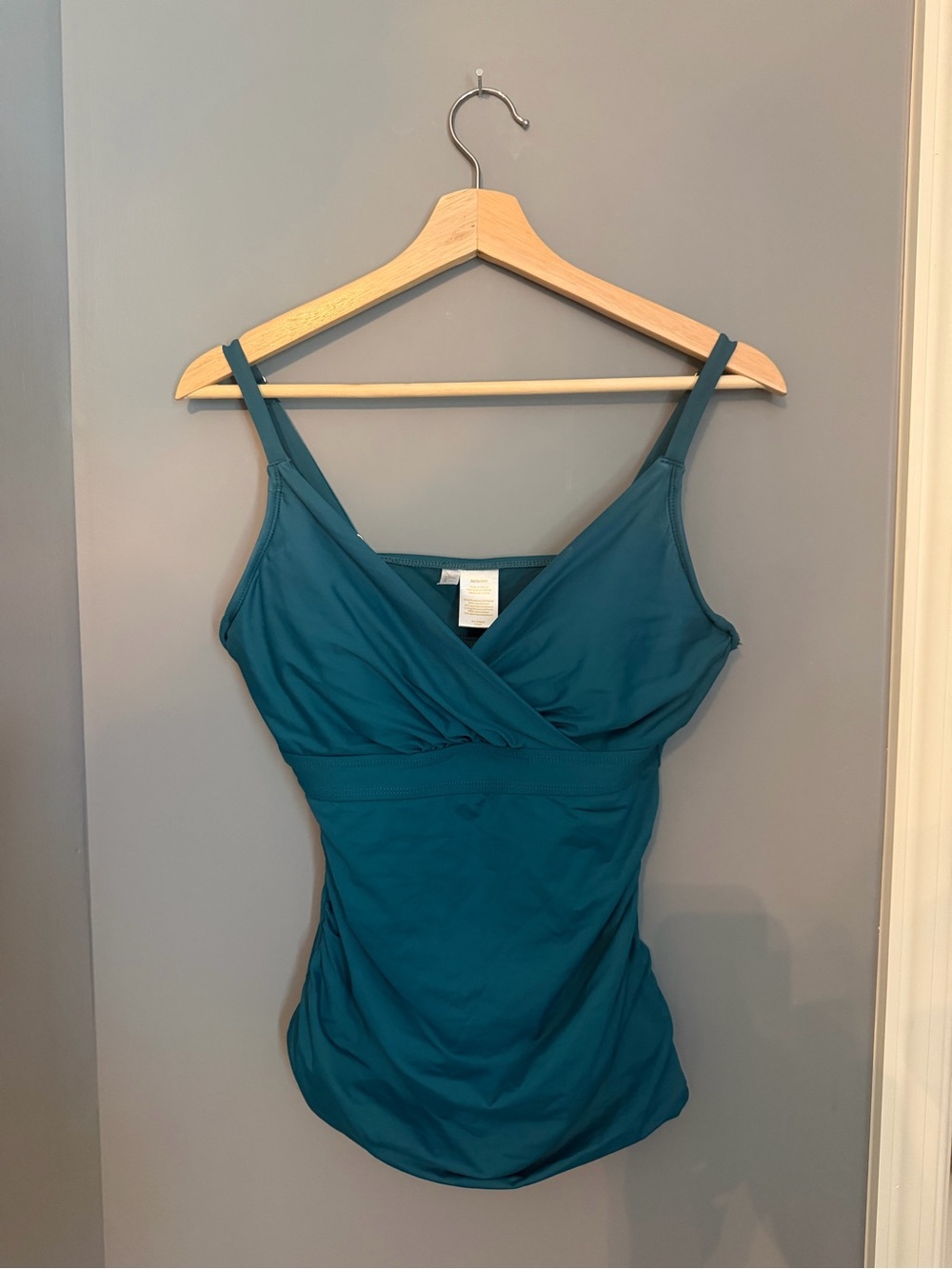 Anne Cole Bathing Suit/Tankini Top in Teal with Adjustable Straps and Underwire